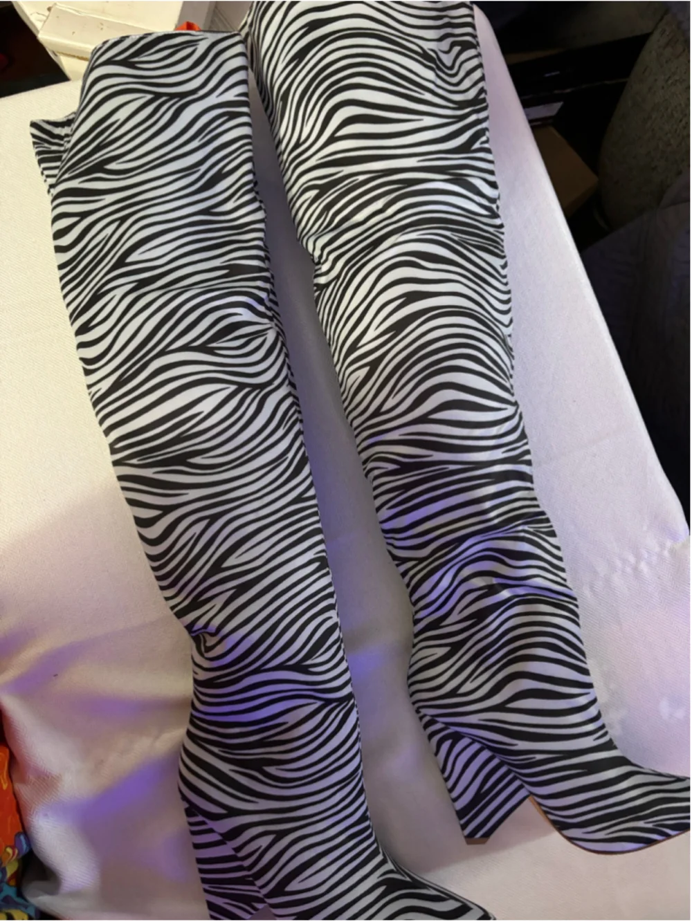 Women's Fashion Nova Zebra Print Over the Knee Boots Size 8.5 Black/White